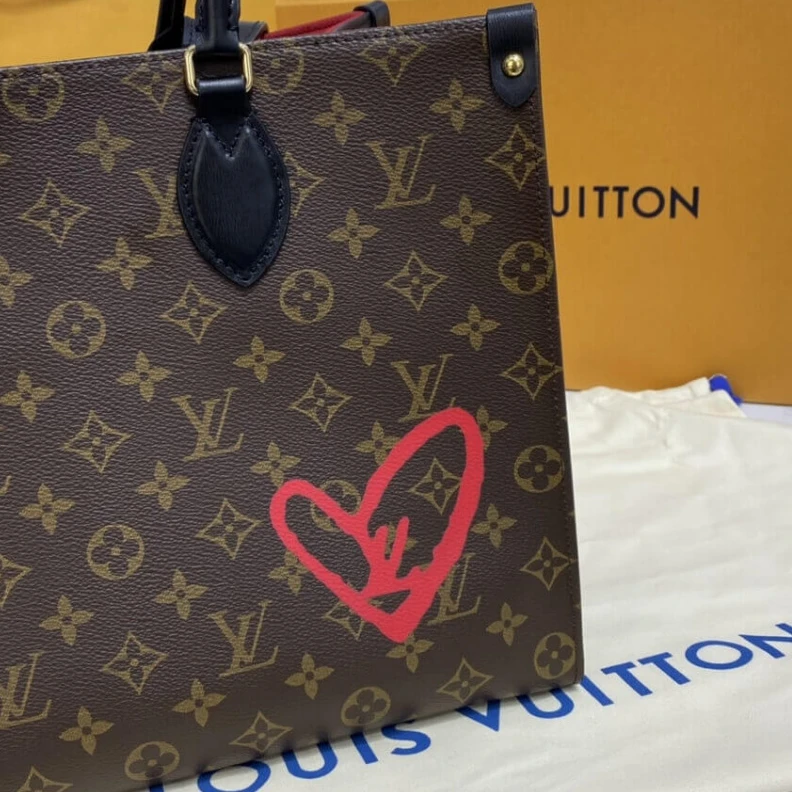 Mythick ru Cowhidele Louis Vuitton Onthego MM