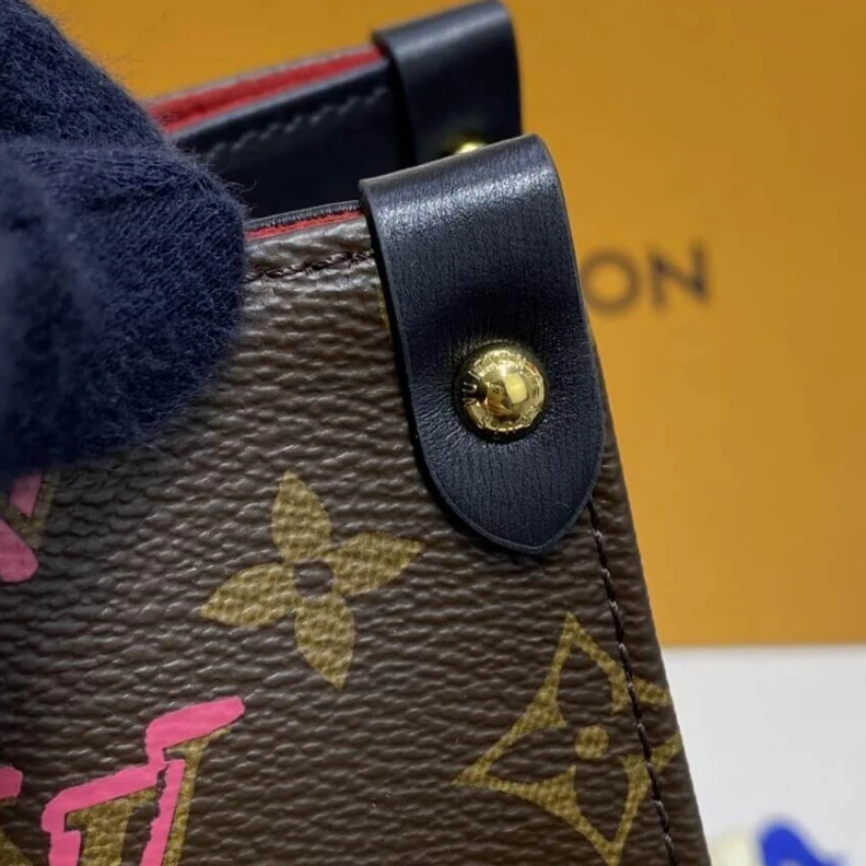 Mythick ru Cowhidele Louis Vuitton Onthego MM
