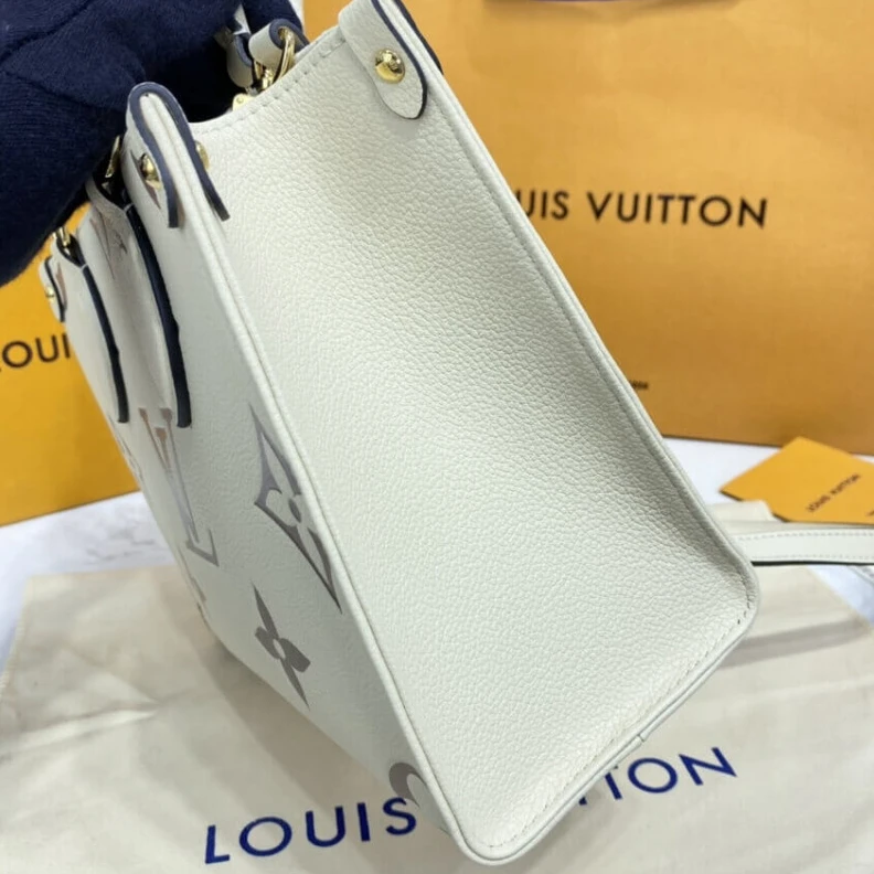 Mythick.ru 4 riveted Louis Vuitton Onthego PM Cream Bois de Rose Pink