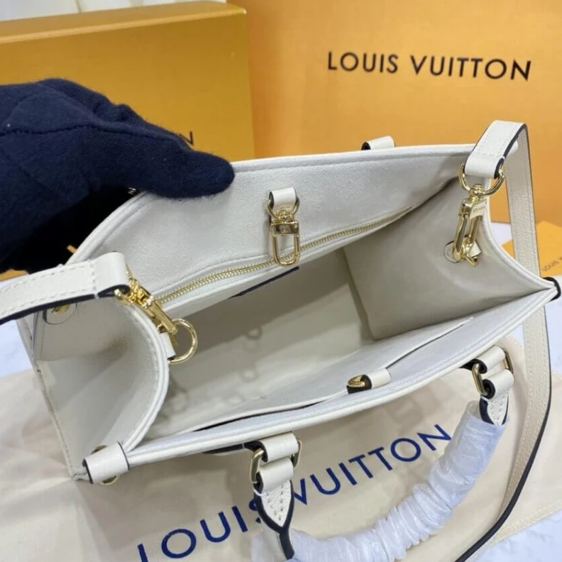 Mythick.ru 4 riveted Louis Vuitton Onthego PM Cream Bois de Rose Pink