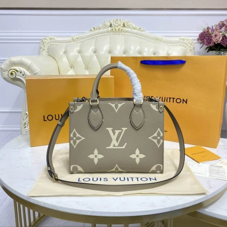 Mythick ru Inside do Louis Vuitton Onthego PM Tourterelle Beige Cream