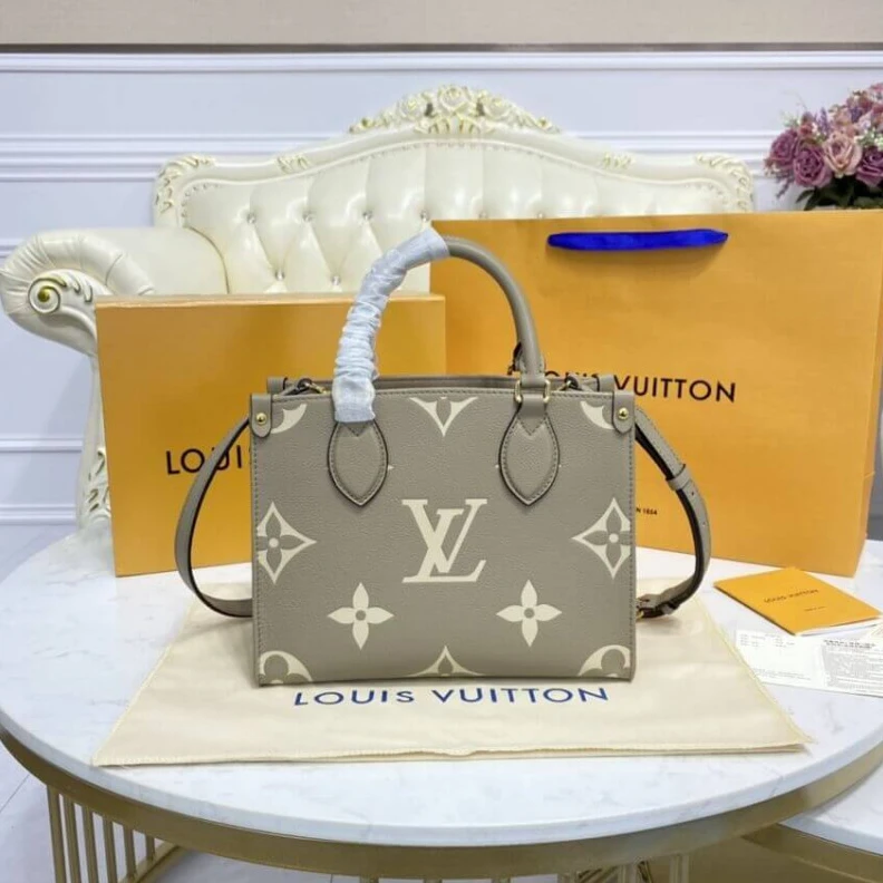 Mythick ru Inside do Louis Vuitton Onthego PM Tourterelle Beige Cream