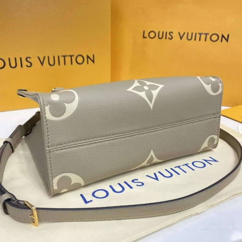 Mythick ru Inside do Louis Vuitton Onthego PM Tourterelle Beige Cream