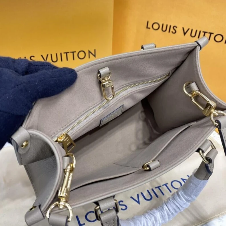 Mythick ru Inside do Louis Vuitton Onthego PM Tourterelle Beige Cream