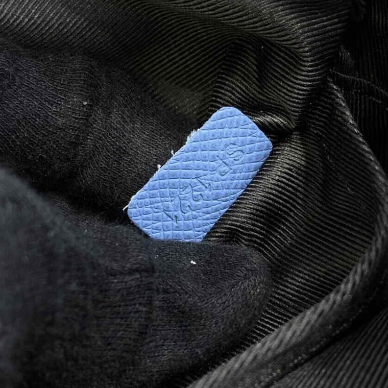 Mythick ru Coated ca Louis Vuitton Outdoor Messenger Blue