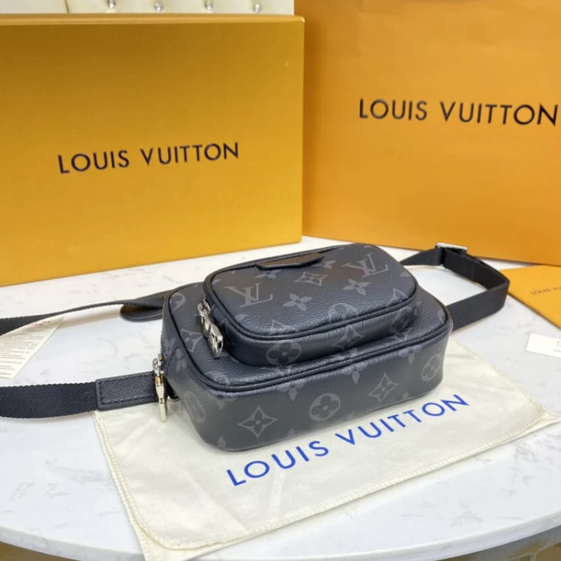 Top lv Strap Dro Louis Vuitton Outdoor Pouch Black
