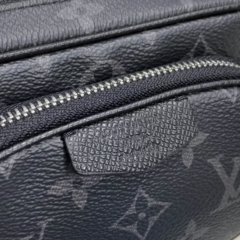 Top lv Strap Dro Louis Vuitton Outdoor Pouch Black