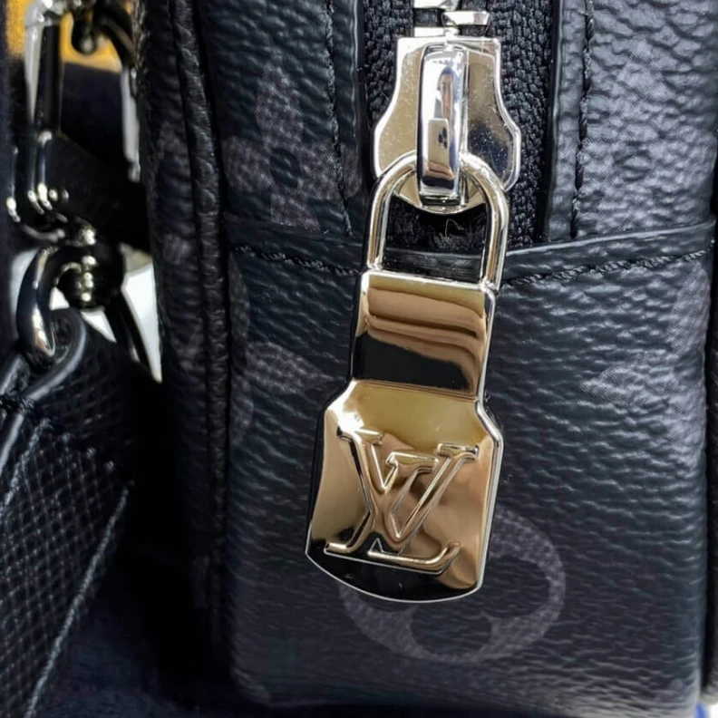 Lv belts replica Strap Dro Louis Vuitton Outdoor Pouch K45