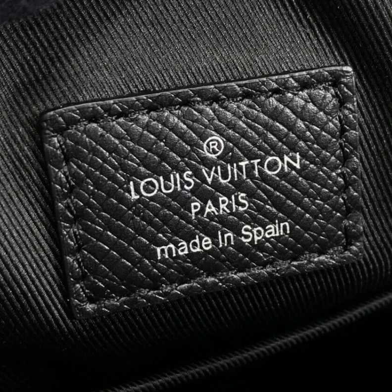 Replica bags lv Silvercol Louis Vuitton Outdoor Slingbag