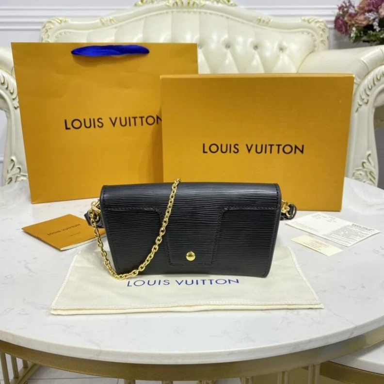 Louis vuitton locations Chain Dro Louis Vuitton Padlock On Strap Black