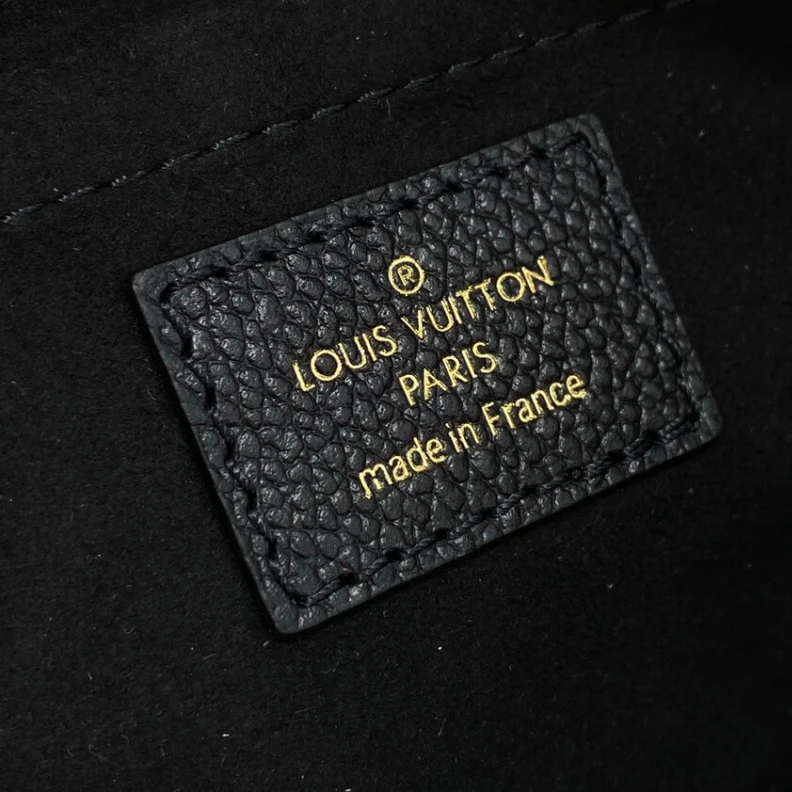 Replica bags The House’ Louis Vuitton Papillon BB Black Beige