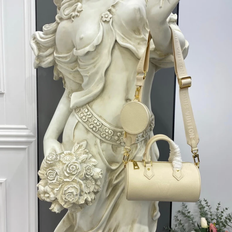 Top lv Louis Vuitton Papillon BB Creme Beige