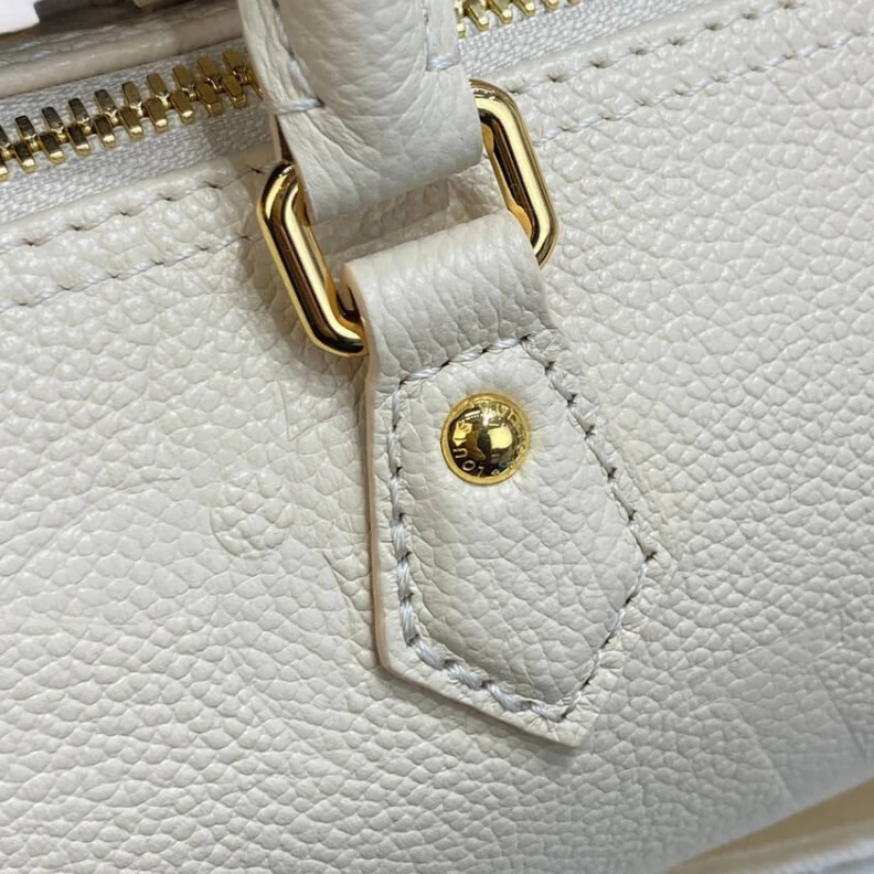 Top lv Louis Vuitton Papillon BB Creme Beige