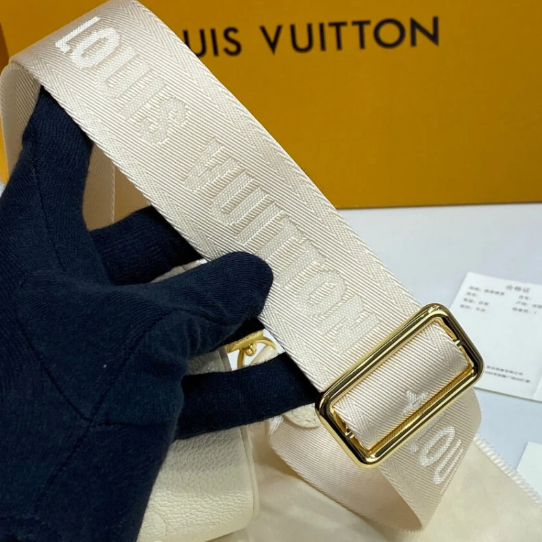 Top lv Louis Vuitton Papillon BB Creme Beige