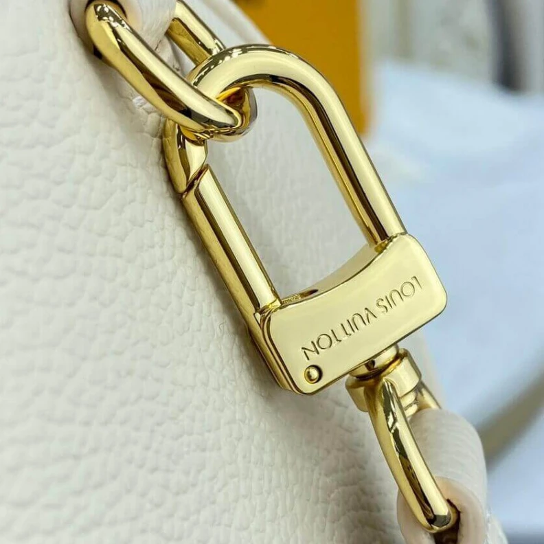 Top lv Louis Vuitton Papillon BB Creme Beige