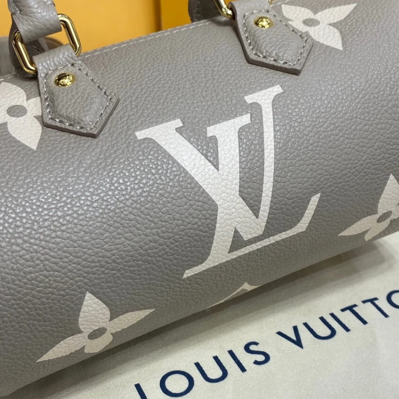 Top lv Inside fl Louis Vuitton Papillon BB Tourterelle Creme