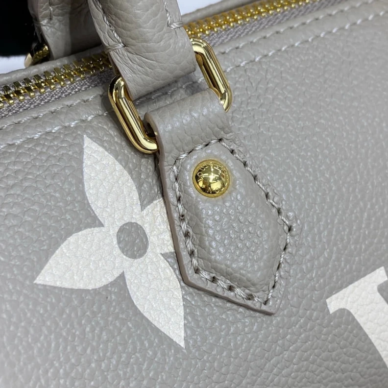 Top lv Inside fl Louis Vuitton Papillon BB Tourterelle Creme