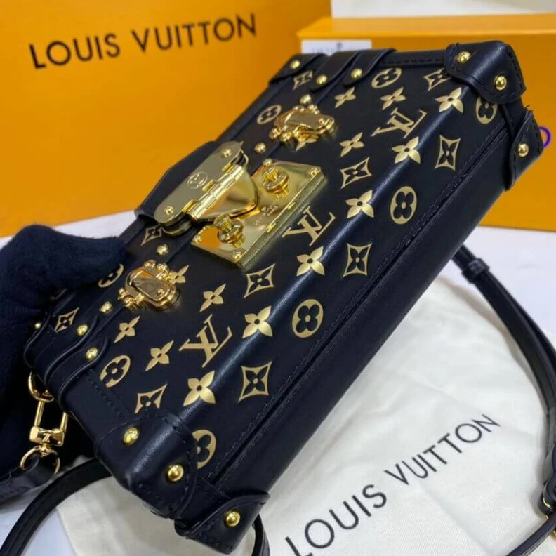 Mythick.ru Sheepskin Louis Vuitton Petite Malle Monogram Metal Bag