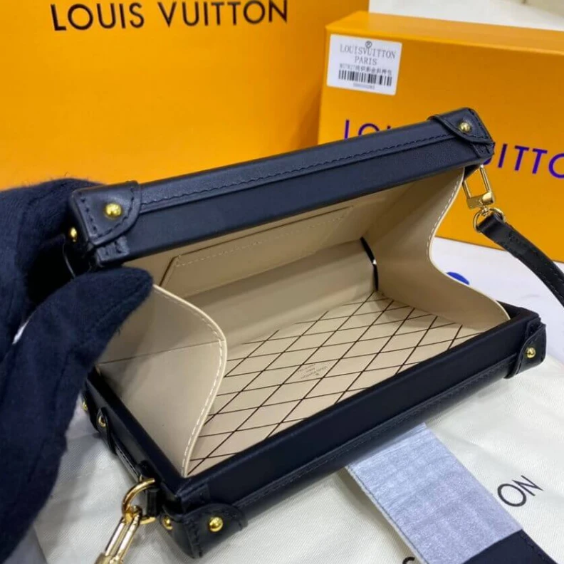 Mythick.ru Sheepskin Louis Vuitton Petite Malle Monogram Metal Bag