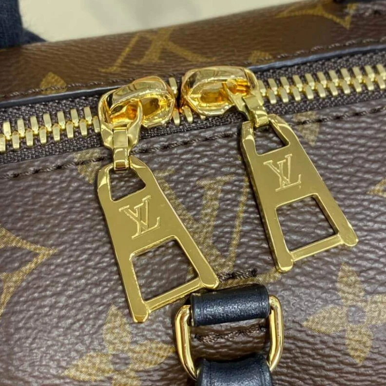Top lv Textile l Louis Vuitton Petite Malle Souple Black
