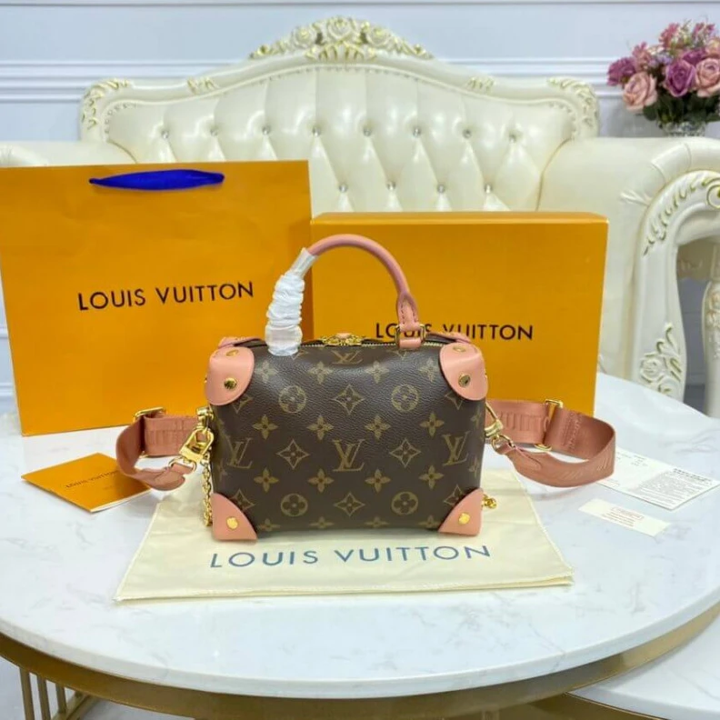 Top lv Inside zi Louis Vuitton Petite Malle Souple Peach