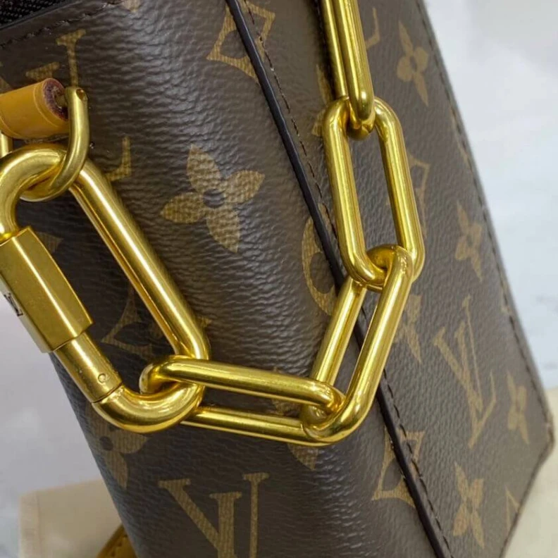 Mythick ru 11 x 6 x LV Phone Box Bag