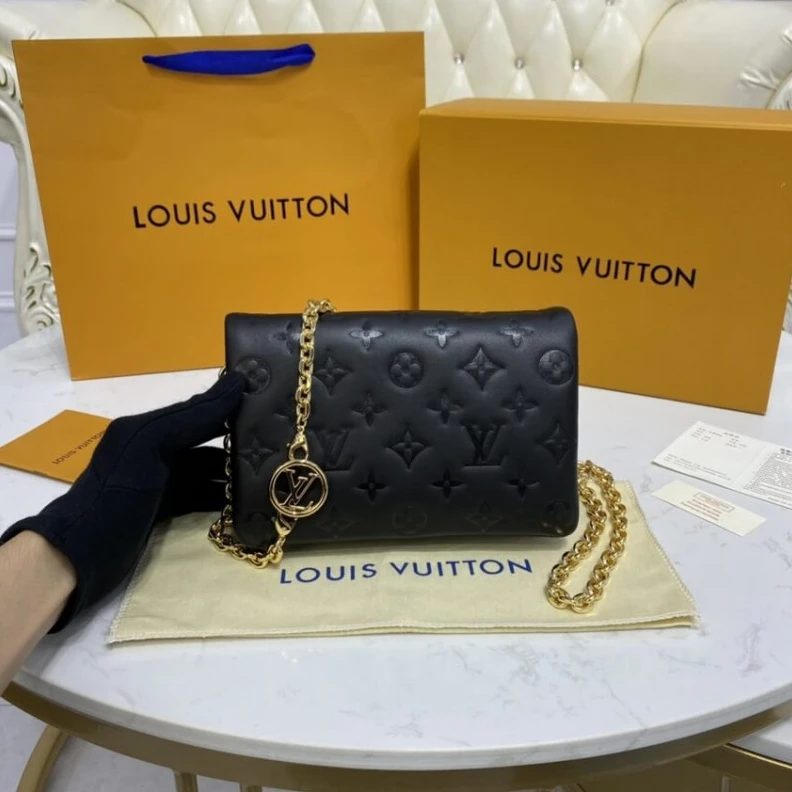 Mythick Chain Dro Louis Vuitton Pochette Coussin Black