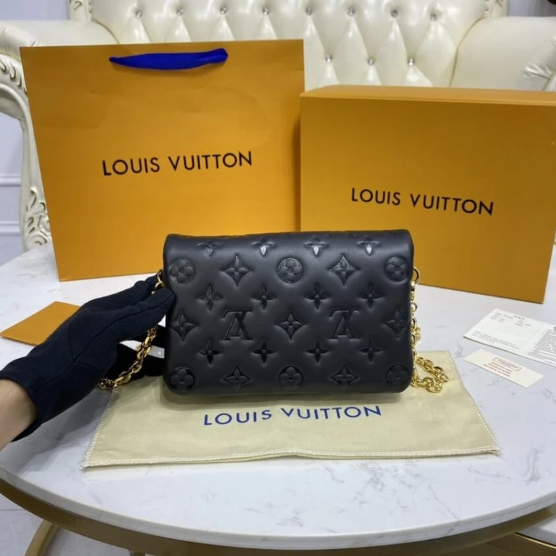 Mythick Chain Dro Louis Vuitton Pochette Coussin Black