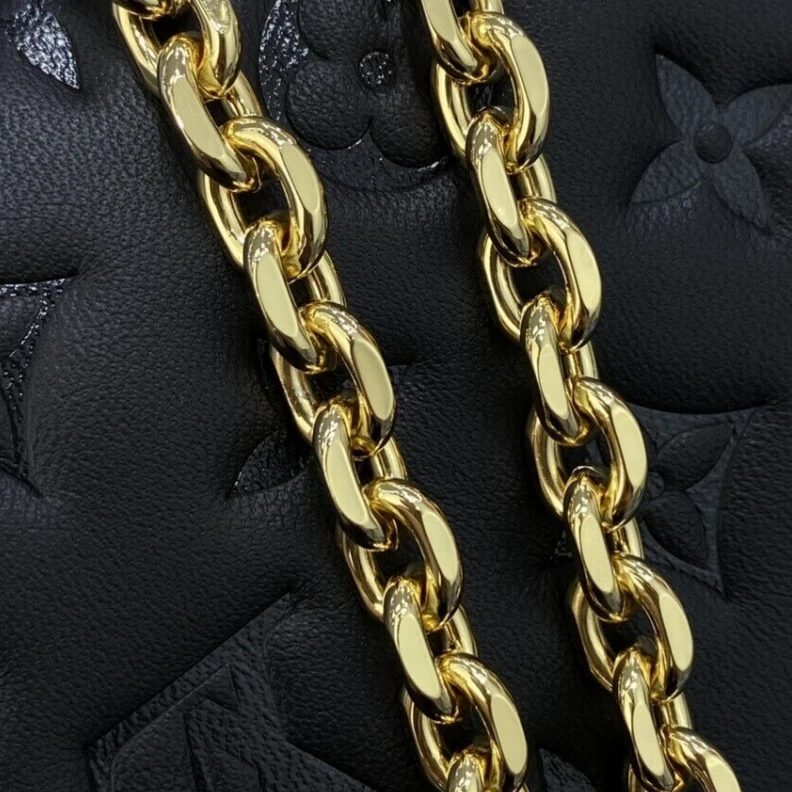 Mythick Chain Dro Louis Vuitton Pochette Coussin Black
