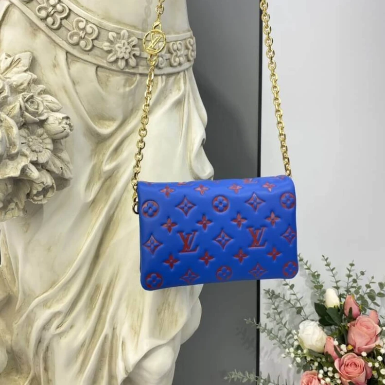 Top lv Chain Dro Louis Vuitton Pochette Coussin Blue   Red