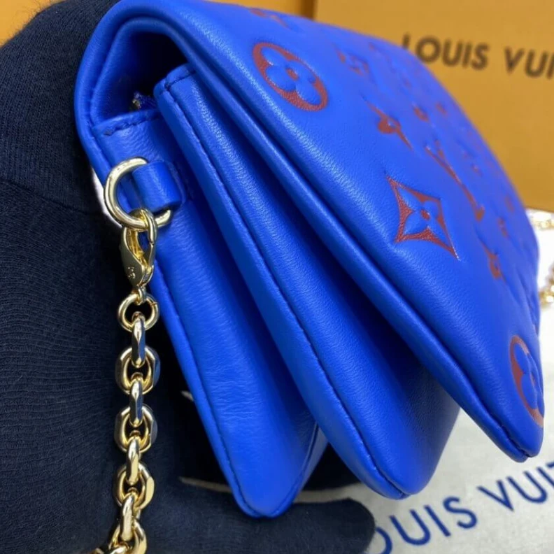 Top lv Chain Dro Louis Vuitton Pochette Coussin Blue   Red