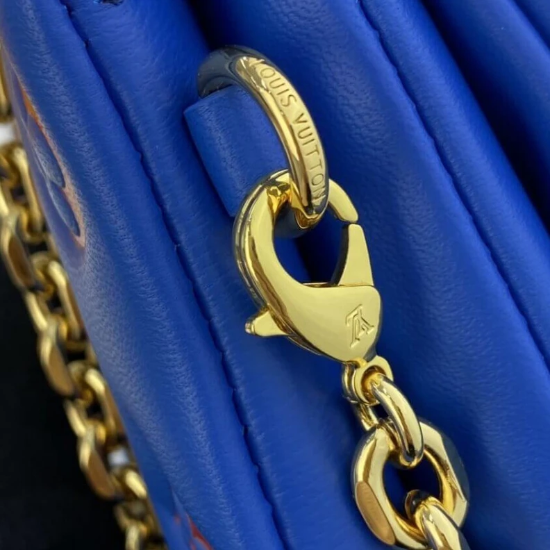 Top lv Chain Dro Louis Vuitton Pochette Coussin Blue   Red
