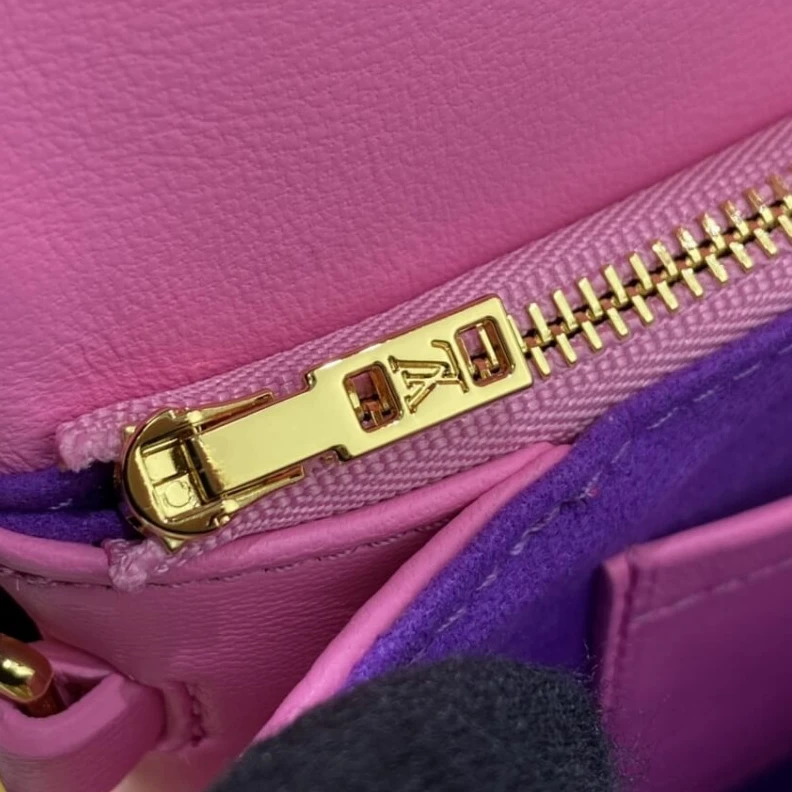 Top lv  Pink Louis Vuitton Pochette Coussin Pink   Purple