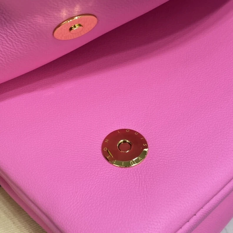 Top lv  Pink Louis Vuitton Pochette Coussin Pink   Purple
