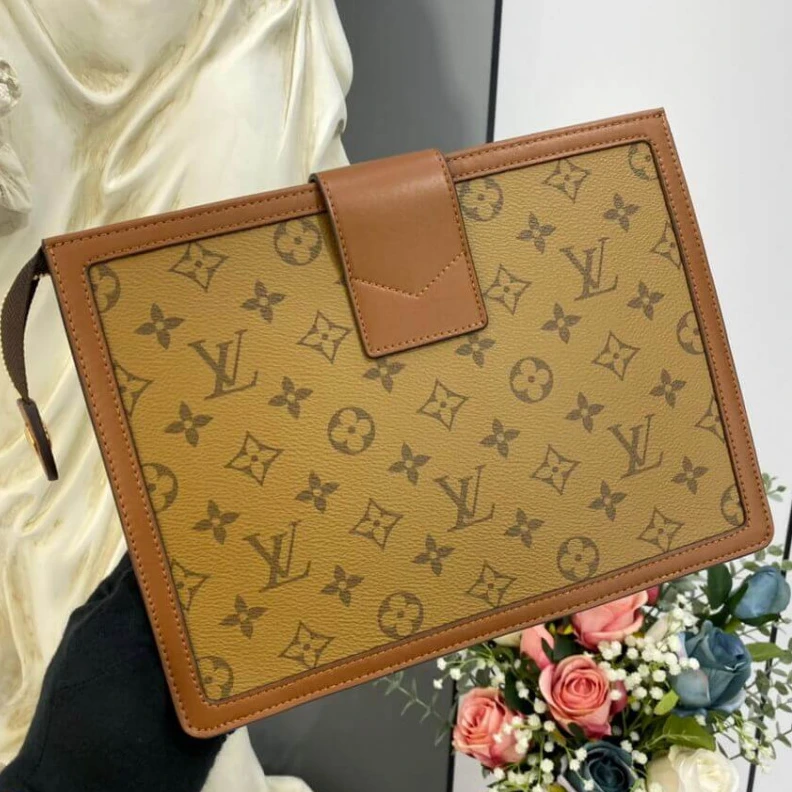 Replica bags Inside fl Louis Vuitton Pochette Dauphine