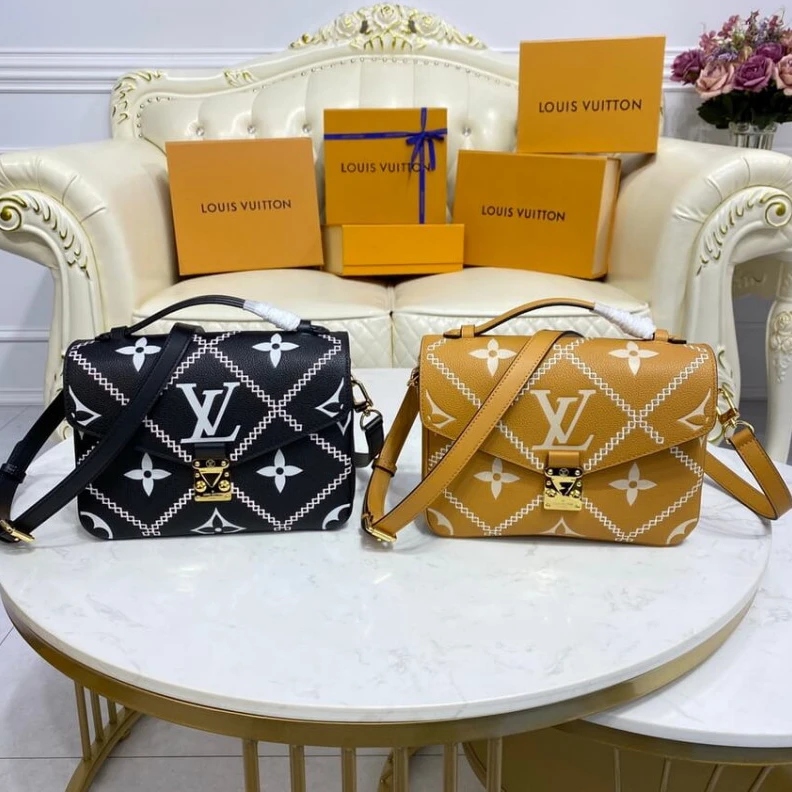 Replica bag Strap: Re Louis Vuitton Pochette Metis Apricot