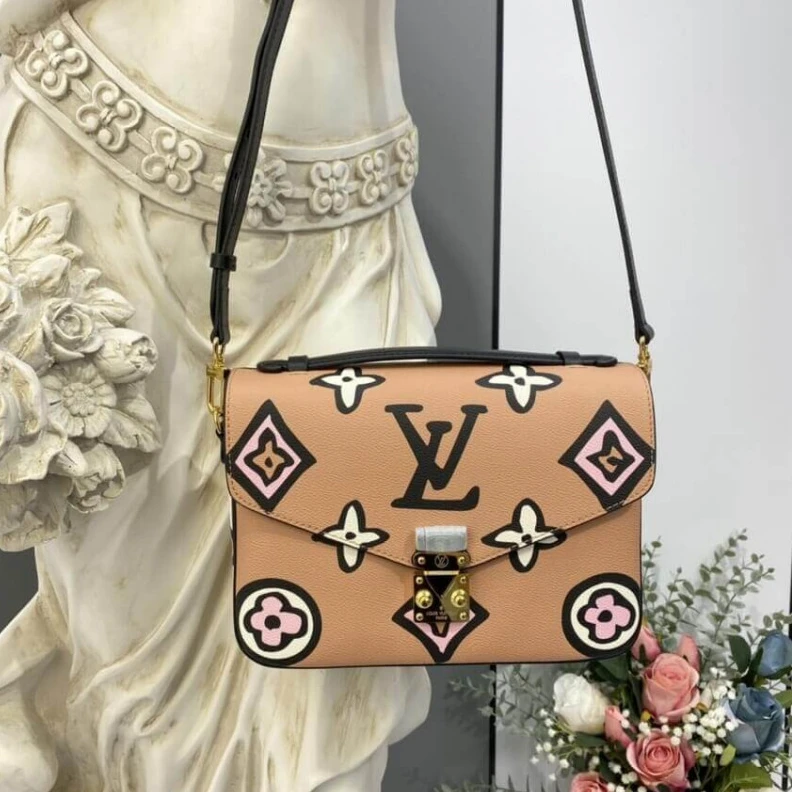 Mythick.ru Textile l Louis Vuitton Pochette Metis Arizona Beige