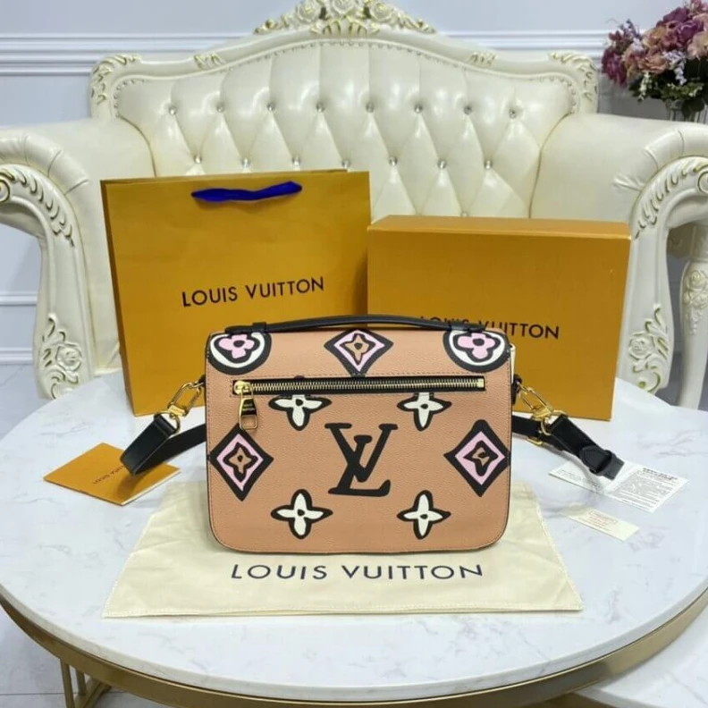 Mythick.ru Textile l Louis Vuitton Pochette Metis Arizona Beige