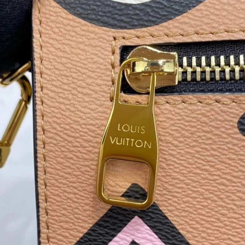 Mythick.ru Textile l Louis Vuitton Pochette Metis Arizona Beige