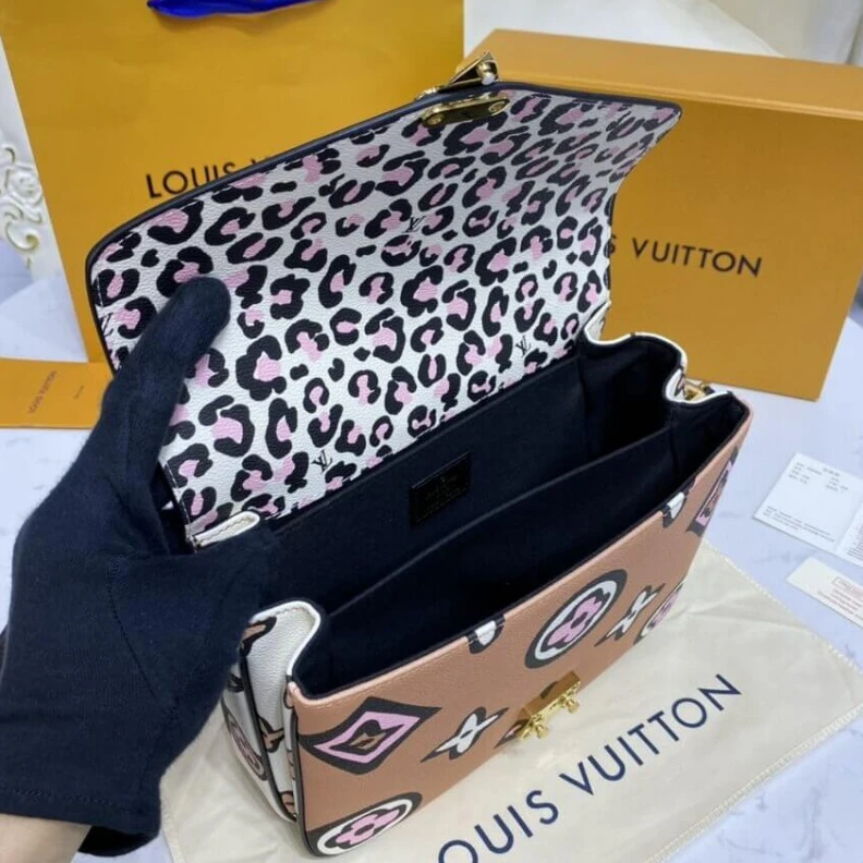 Mythick.ru Textile l Louis Vuitton Pochette Metis Arizona Beige
