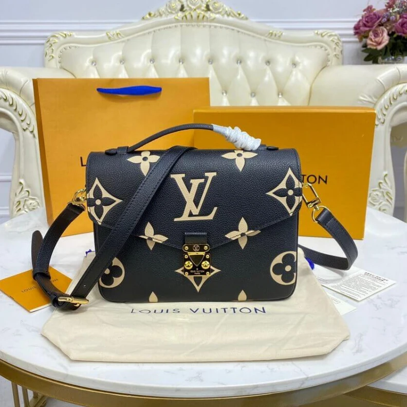 Replica bag Outside z Louis Vuitton Pochette Metis Black Beige