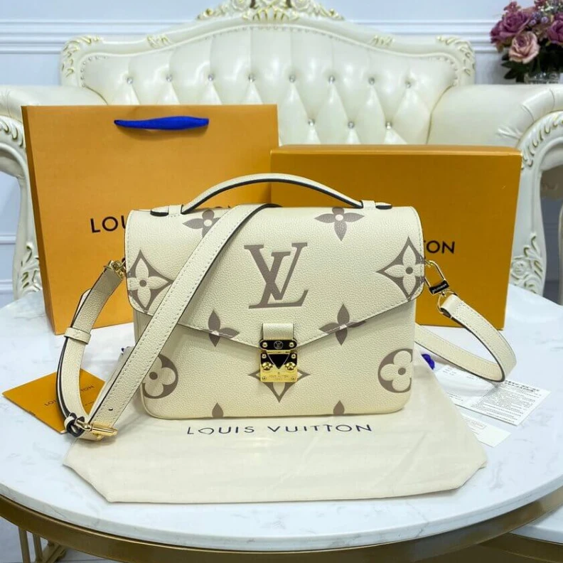 Strap: Re Louis Vuitton Pochette Metis Cream Bois de Rose Pink
