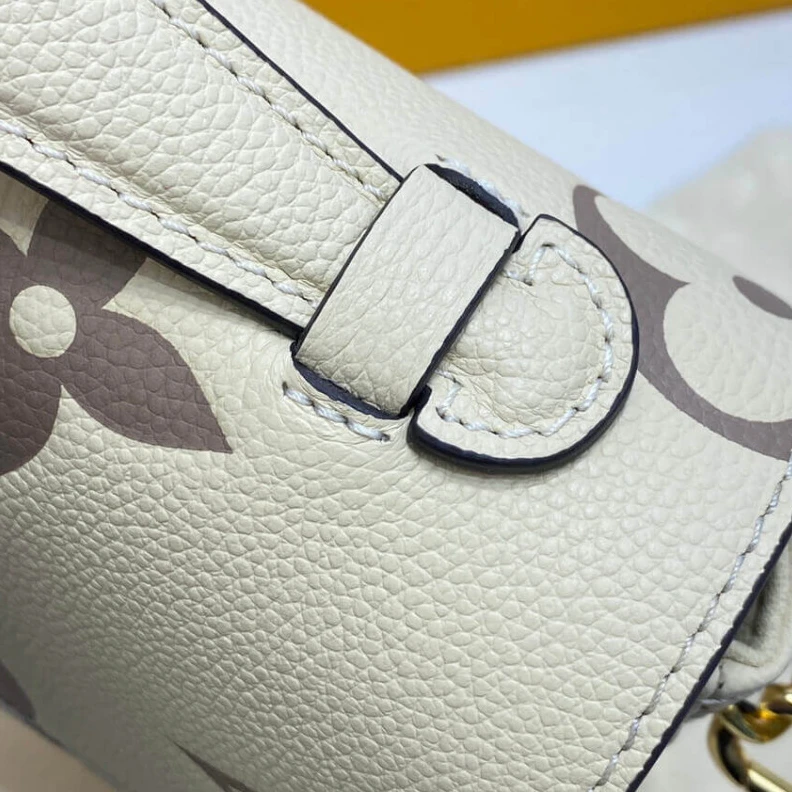 Strap: Re Louis Vuitton Pochette Metis Cream Bois de Rose Pink