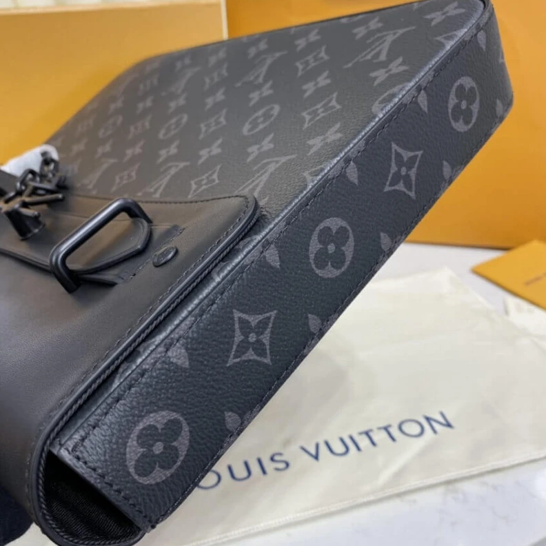 Replica bags Signature Louis Vuitton Pochette Steamer