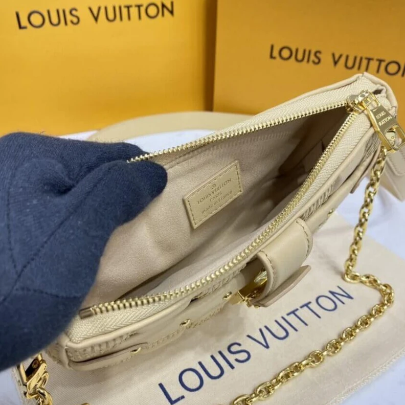 Top lv Goldcolor Louis Vuitton Pochette Troca Beige