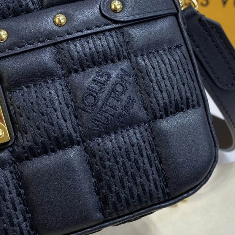 Replica bags lv Strap Dro Louis Vuitton Pochette Troca Black