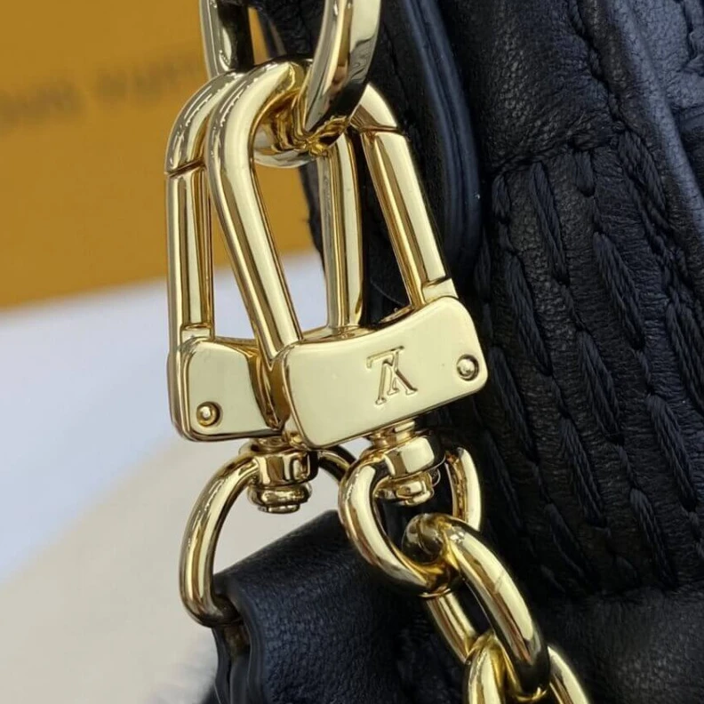 Replica bags lv Strap Dro Louis Vuitton Pochette Troca Black