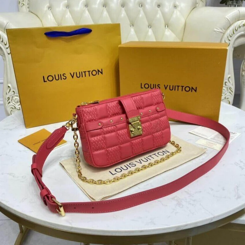 Mythick.ru The Pochet Louis Vuitton Pochette Troca Pink