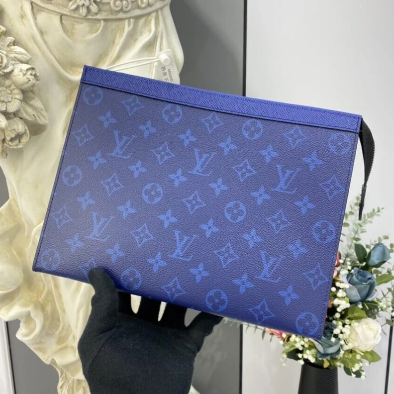 Mythick.ru Pacific B Louis Vuitton Pochette Voyage MM Cobalt