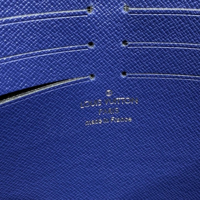 Mythick.ru Pacific B Louis Vuitton Pochette Voyage MM Cobalt